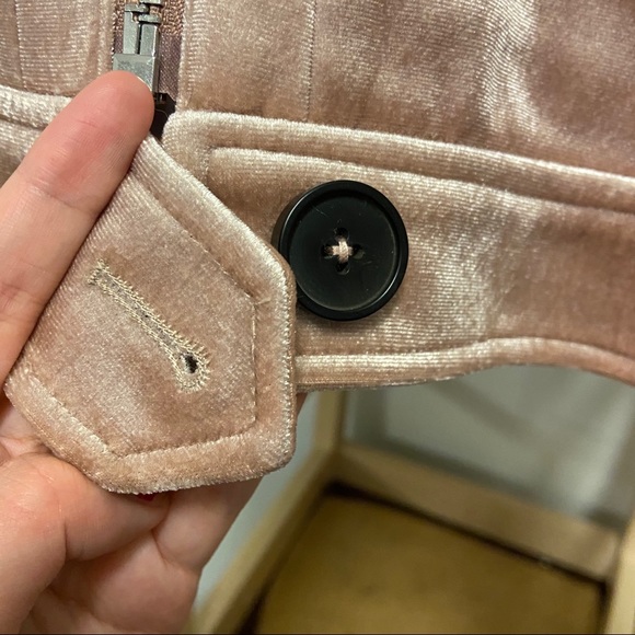 Pink Jacket - Picture 4 of 6